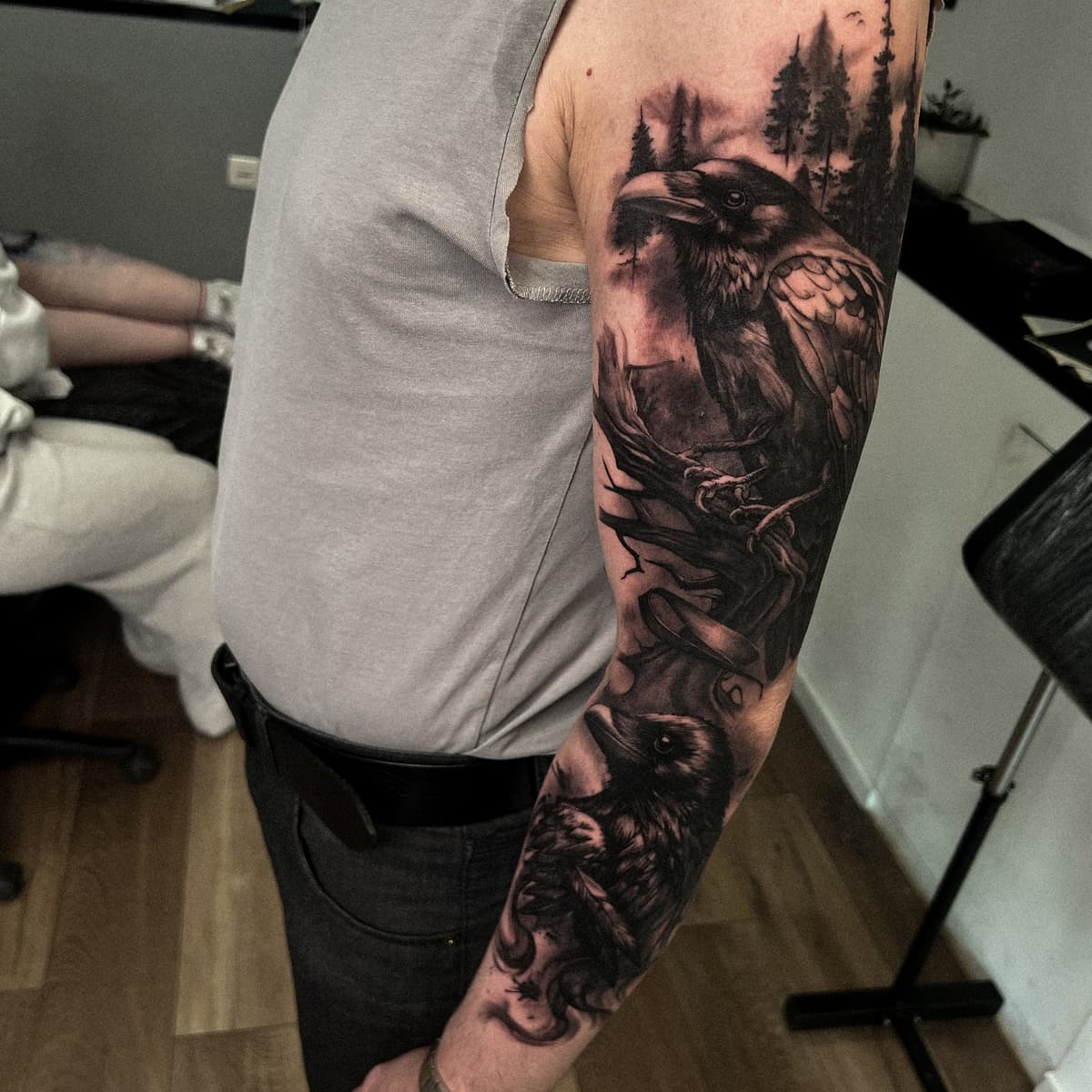 Raben – Full Sleeve